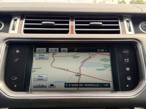 Used 2016 Land Rover Range Rover HSE AWD/4WD image 16