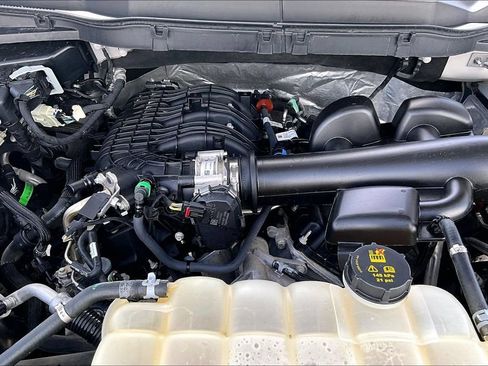 Used 2022 Ford F150 XLT w/ XTR Package AWD/4WD image 11