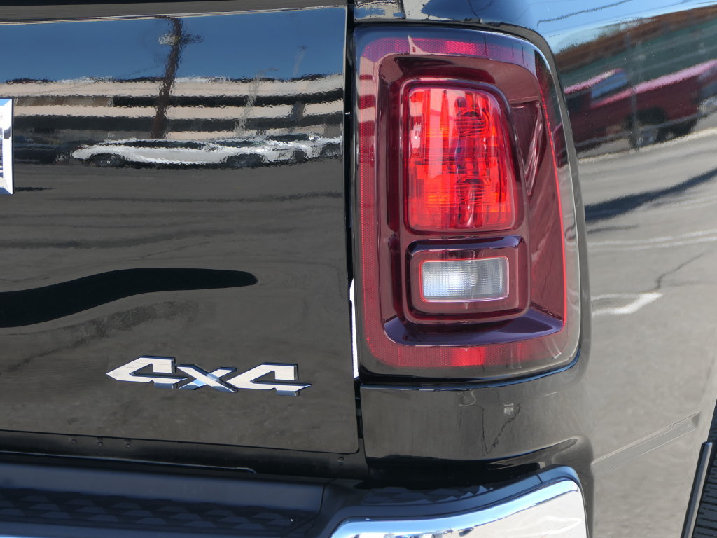 Used 2026 RAM 2500 Big Horn AWD/4WD image 4