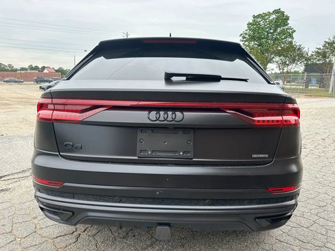Used 2019 Audi Q8 Prestige w/ Luxury Package AWD/4WD image 8