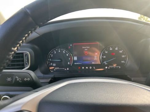 Used 2023 Ford Explorer Limited image 8