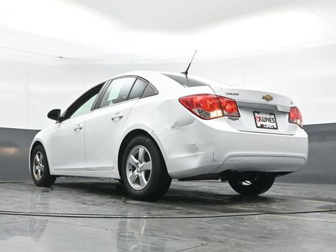 Used 2014 Chevrolet Cruze LT image 30