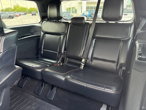 Used 2025 Ford Expedition Tremor AWD/4WD image 17