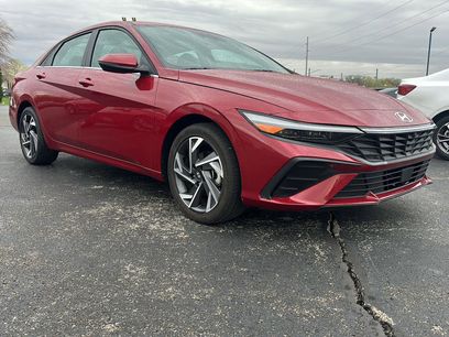 Used 2025 Hyundai Elantra Limited