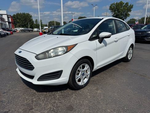 Used 2016 Ford Fiesta SE FWD image 1