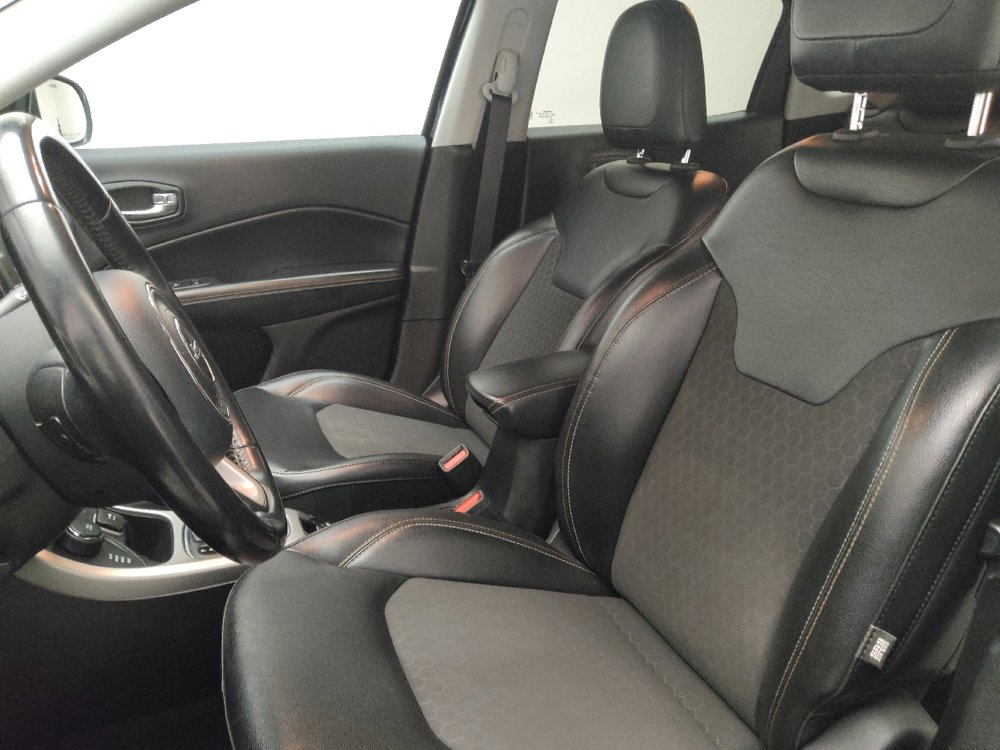 Used 2020 Jeep Compass Latitude AWD/4WD image 17
