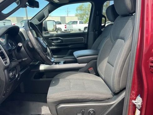 Used 2019 RAM 1500 Big Horn AWD/4WD image 32