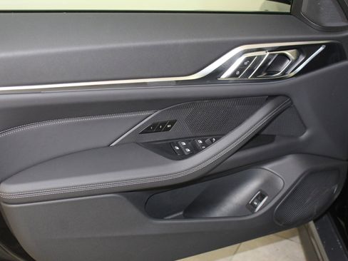 New 2025 BMW i4 xDrive40i image 10