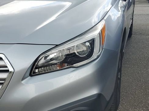 Used 2017 Subaru Outback 2.5i Limited AWD/4WD image 4