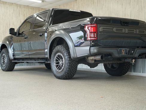 Used 2019 Ford F150 Raptor w/ Equipment Group 802A Luxury AWD/4WD image 7