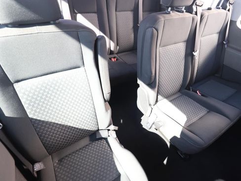 Used 2023 Ford Transit 350 XLT image 3