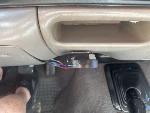 Used 2000 Ford F350 XLT image 20