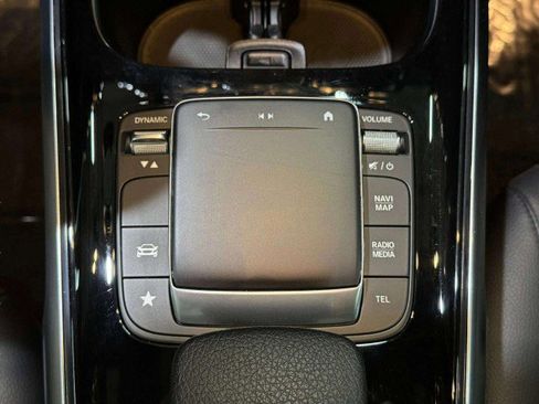 Used 2021 Mercedes-Benz GLB 250 image 62