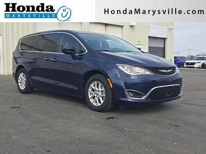 Used 2020 Chrysler Pacifica Touring w/ Advanced Safetytec Group