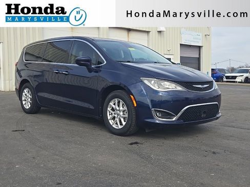 Used 2020 Chrysler Pacifica Touring w/ Advanced Safetytec Group image 1