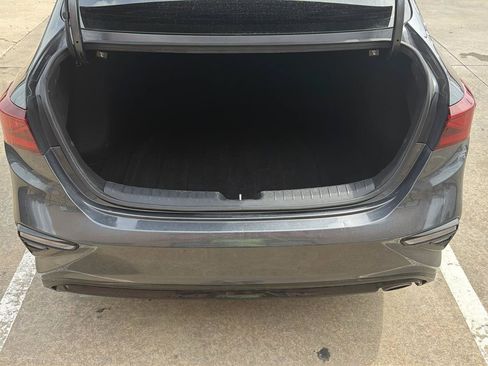 Used 2020 Kia Forte LXS FWD image 31