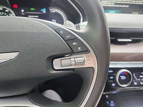 Used 2024 Genesis G80 AWD/4WD image 10