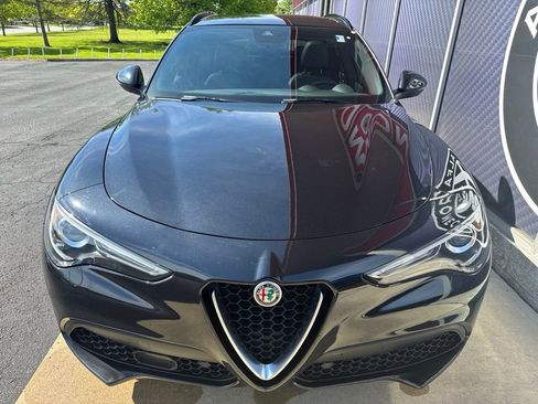 Used 2023 Alfa Romeo Stelvio Ti AWD/4WD image 9