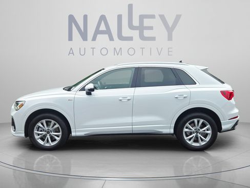 Used 2024 Audi Q3 2.0T Premium w/ Convenience Package AWD/4WD image 2