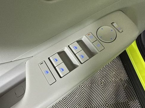 Used 2024 Hyundai Kona SEL FWD image 10