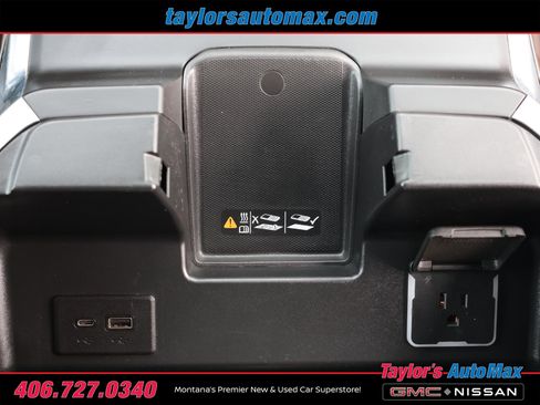 Used 2024 GMC Sierra 3500 SLT w/ SLT Convenience Package image 28