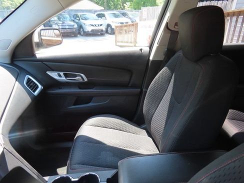 Used 2014 GMC Terrain SLE AWD/4WD image 19