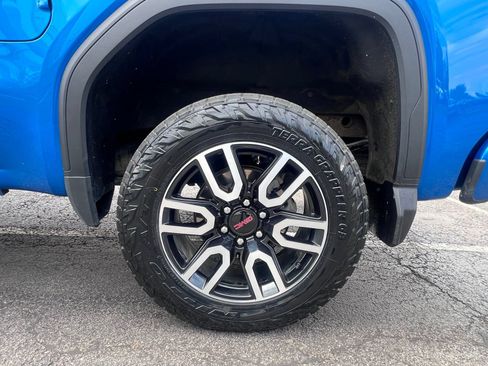Used 2024 GMC Sierra 1500 AT4 w/ AT4 Premium Package AWD/4WD image 19