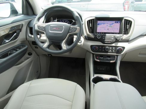 Used 2023 GMC Terrain Denali AWD/4WD image 13
