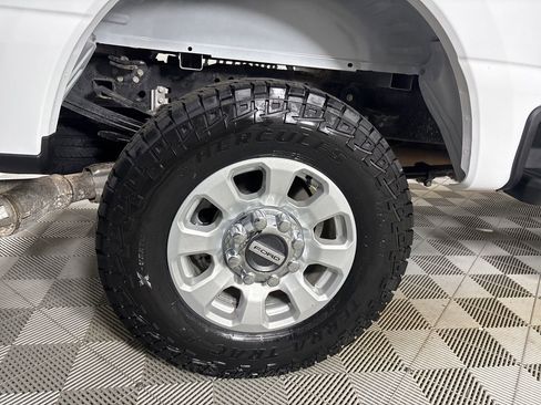 Used 2024 Ford F250 XLT w/ FX4 Off-Road Package image 28