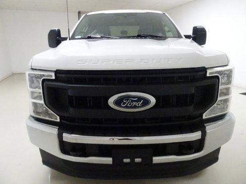 Used 2021 Ford F250 XL w/ Power Equipment Group image 2