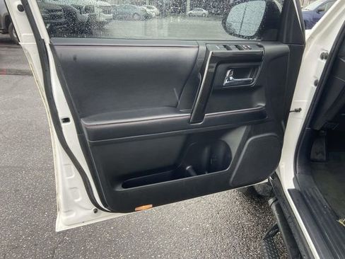 Used 2019 Toyota 4Runner TRD Off-Road image 13