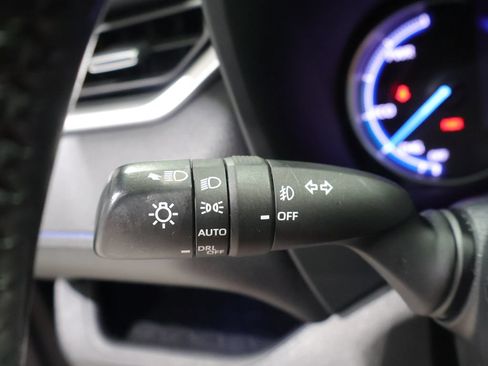 Used 2019 Toyota RAV4 XSE w/ XSE Weather Package AWD/4WD image 33