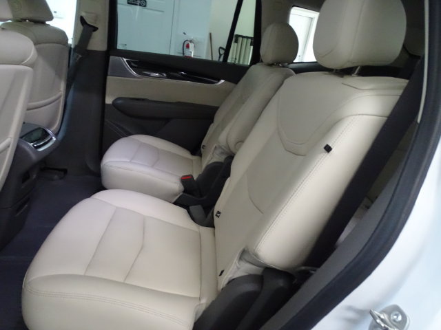 Certified 2024 Cadillac XT6 Premium Luxury w/ Technology Package AWD/4WD image 4