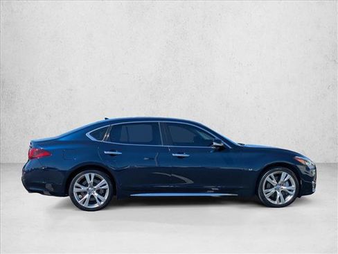 Used 2015 INFINITI Q70 L 3.7 w/ Deluxe Touring Package RWD image 4