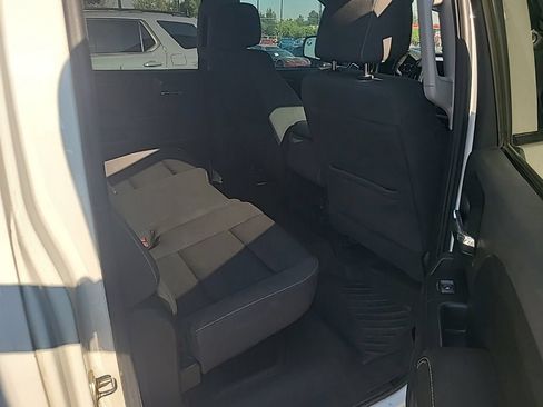 Used 2016 GMC Sierra 1500 SLE w/ SLE Value Package AWD/4WD image 9