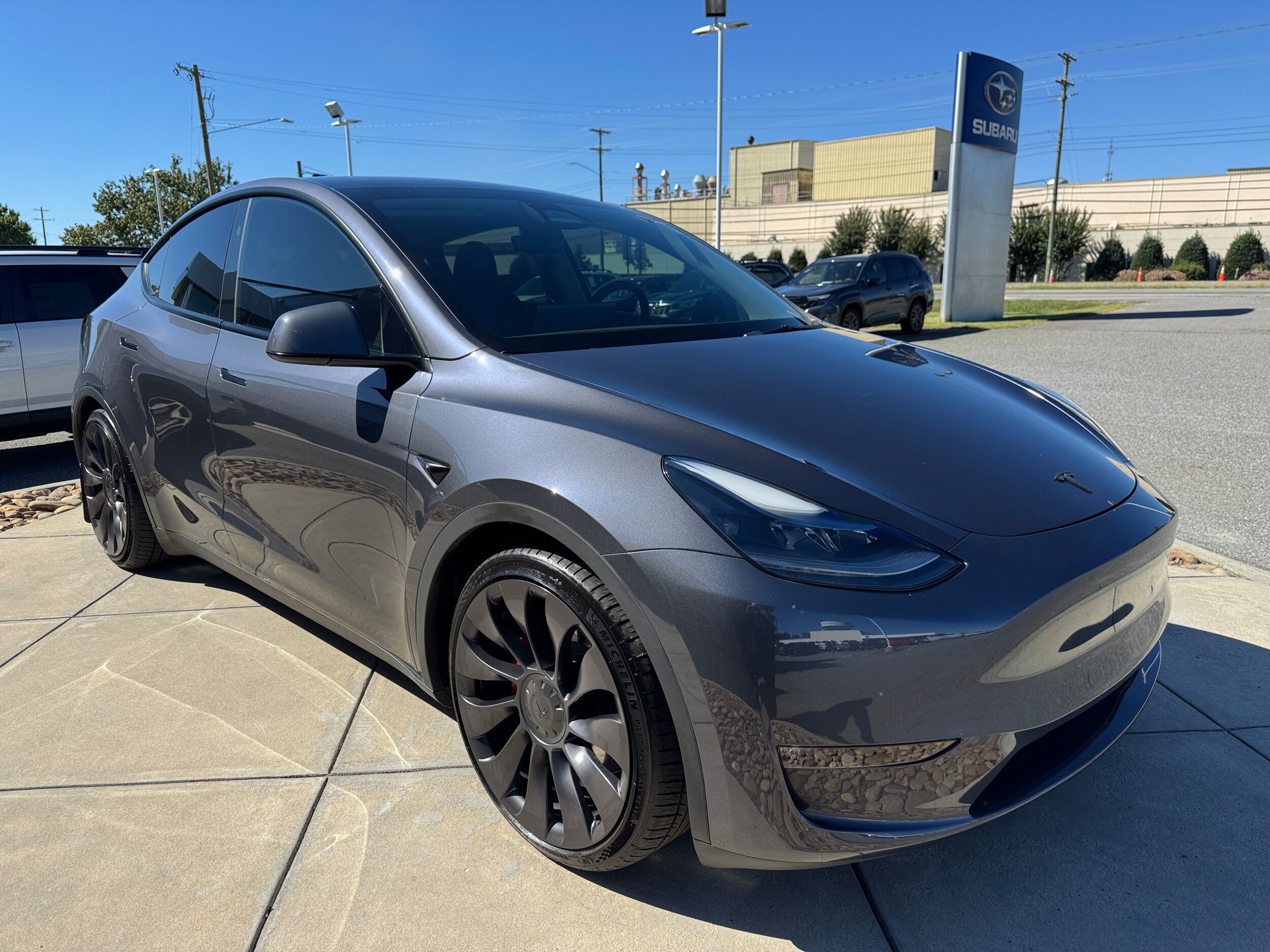 Used 2023 Tesla Model Y Performance AWD/4WD image 4