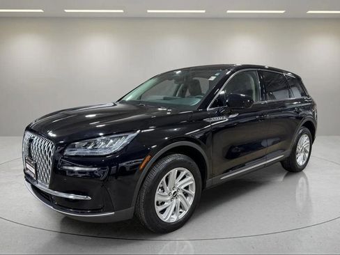 Certified 2023 Lincoln Corsair FWD w/ Rear Removable Package Tray image 14