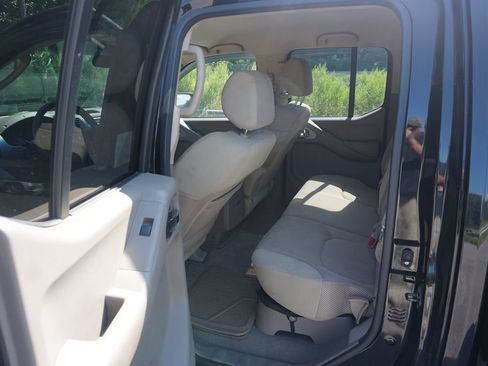 Used 2008 Nissan Frontier SE w/ SE Value Truck Pkg RWD image 10