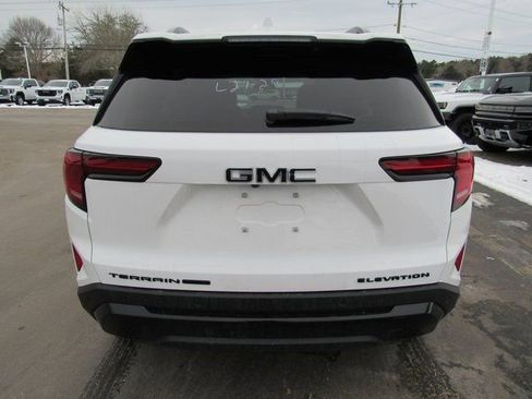 New 2026 GMC Terrain Elevation w/ Elevation Premium Package AWD/4WD image 3
