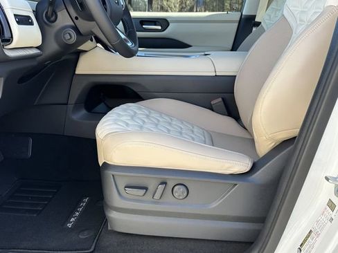 New 2026 Nissan Armada Platinum image 10