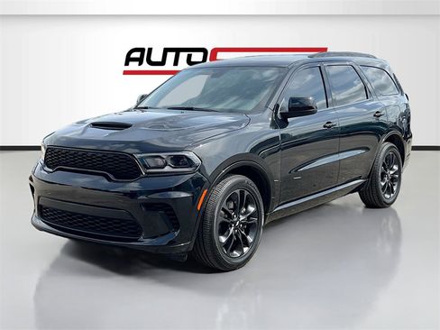 Used 2025 Dodge Durango GT w/ Blacktop Package image 3