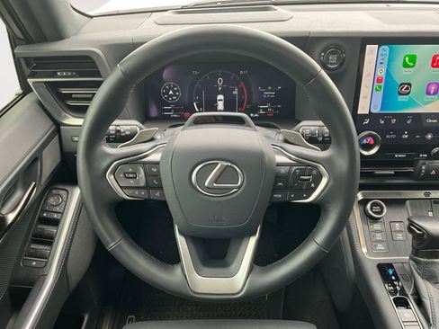 Used 2025 Lexus GX 550 AWD/4WD image 18