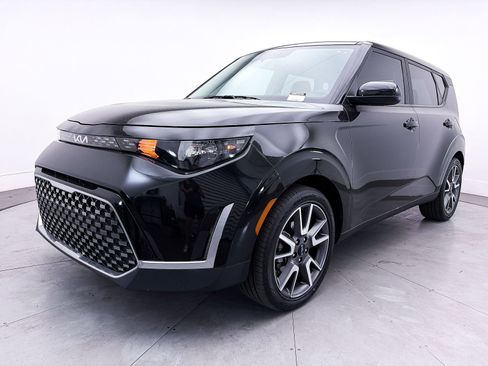 Certified 2024 Kia Soul EX w/ Option Group 015 FWD image 13