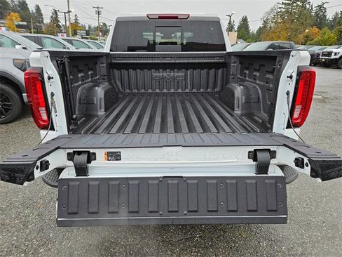 New 2025 GMC Sierra 1500 SLT w/ SLT Premium Plus Package image 11