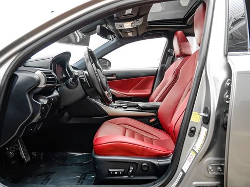 Used 2018 Lexus IS 300 F Sport w/ F Sport Package RWD image 4