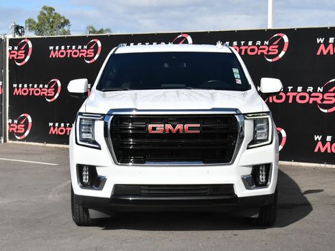 Used 2023 GMC Yukon XL SLE RWD image 2