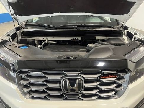 Used 2024 Honda Ridgeline TrailSport image 9
