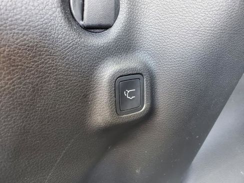 Used 2022 Jeep Compass Latitude w/ Convenience Group image 28