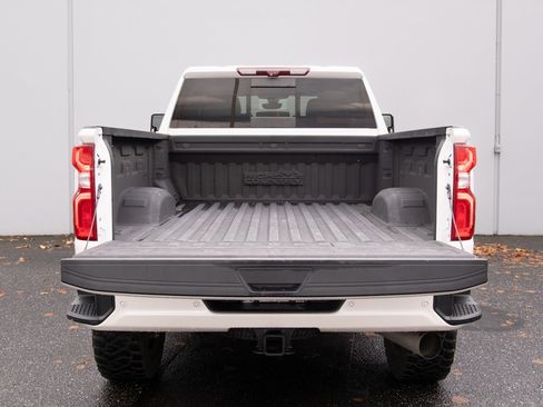 Used 2020 Chevrolet Silverado 3500 High Country w/ Technology Package image 29