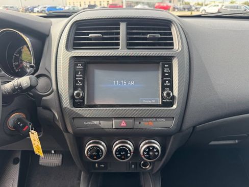 Used 2024 Mitsubishi Outlander Sport ES AWD/4WD image 20